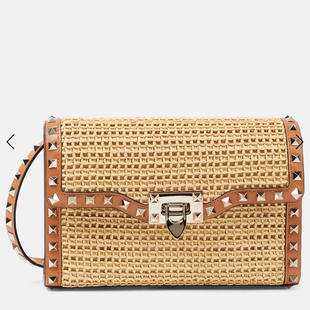 VALENTINO GARAVANI
Rockstud Small raffia shoulder bag